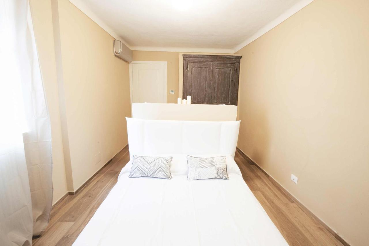 Dimora Della Rocca Bed & Breakfast Costigliole d'Asti Exterior photo